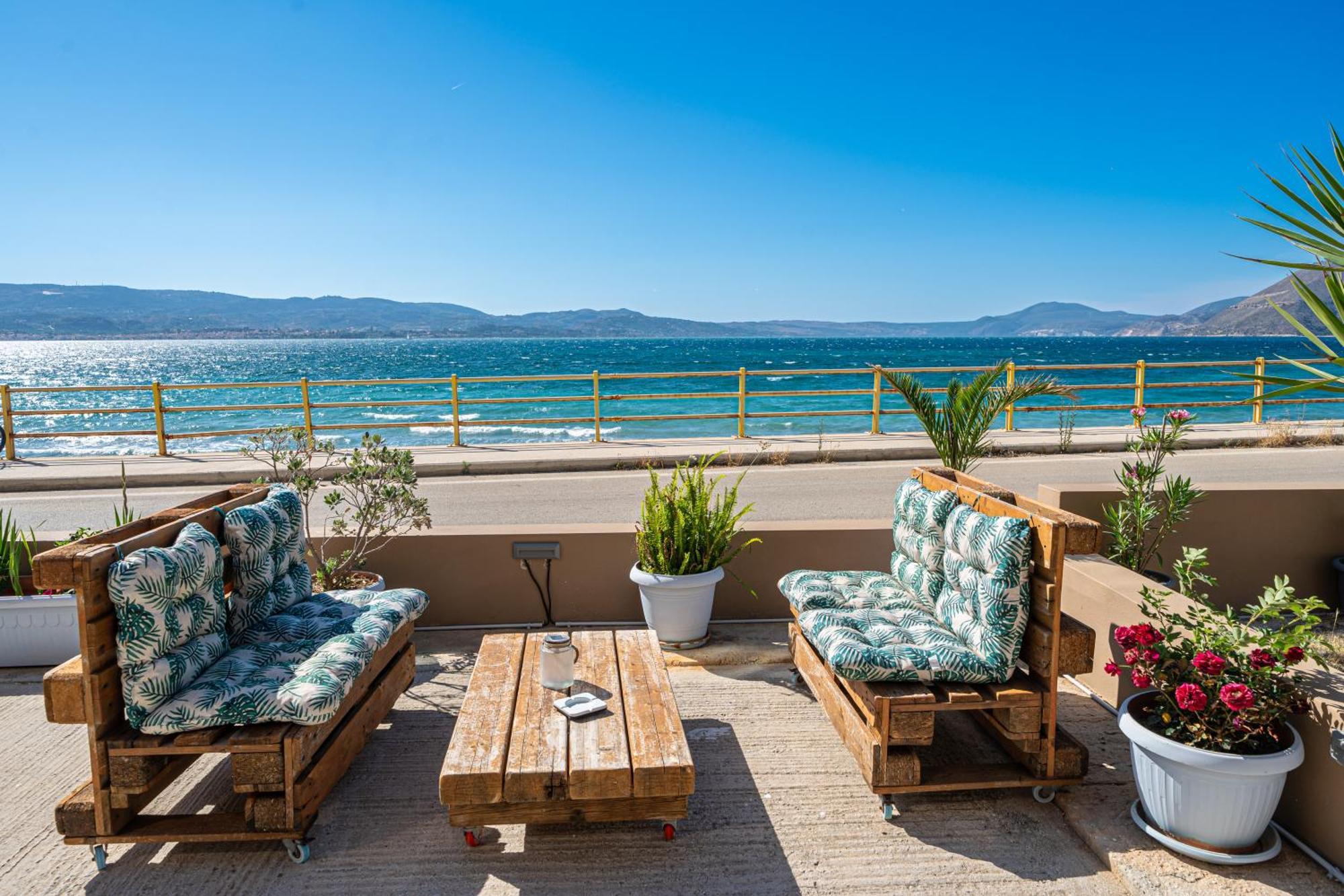 Egialion Iqia Apartment Аргостолион Екстериор снимка
