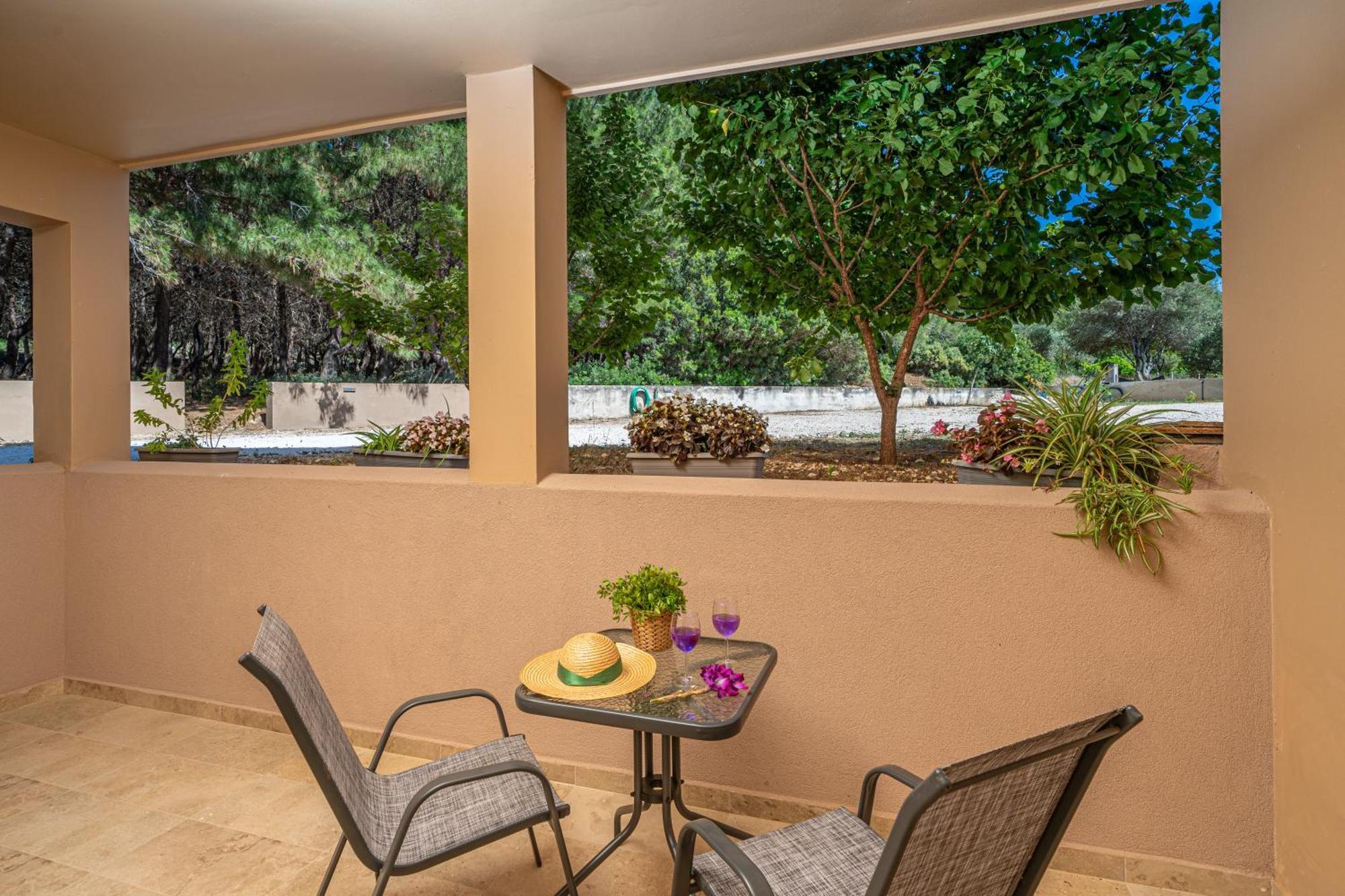 Egialion Iqia Apartment Аргостолион Екстериор снимка