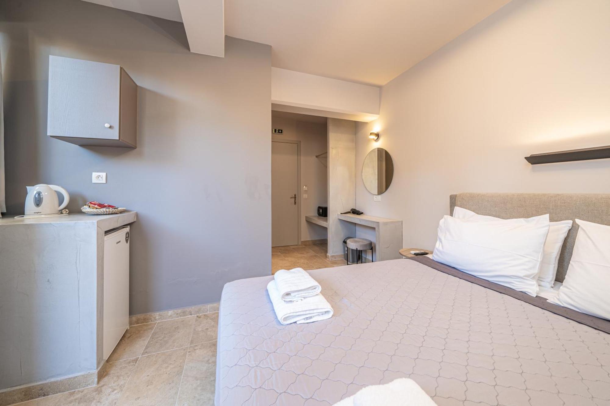 Egialion Iqia Apartment Аргостолион Екстериор снимка